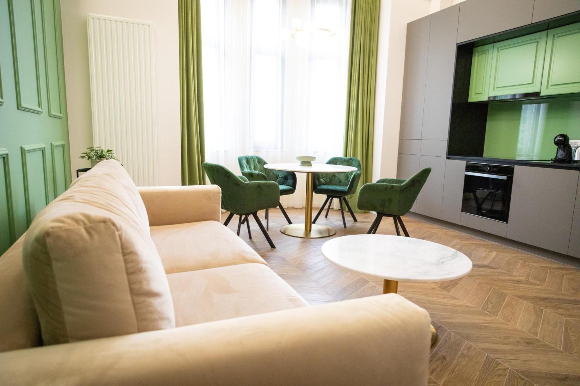 Poshspot Apartments Cluj-Napoca Buitenkant foto